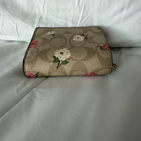 Coach Snap Wallet In Signature With Floral Print - Picture 3 of 11